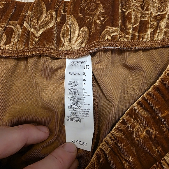 NEW Beyond Yoga Velvet Burnout Brown Patterned Boho Best Dressed Pants Size XL - Picture 9 of 13